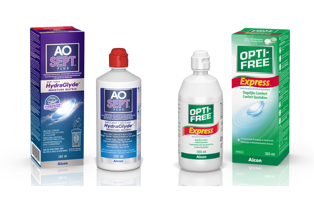Productverpakkingen en flessen van AO Sept Plus HydraGlyde en Opti-free Express contactlensvloeistoffen van Alcon